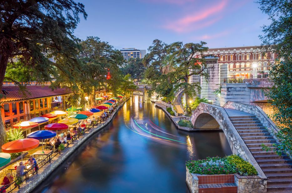 <strong>San Antonio, Texas:</strong> Imagine the lights of River Walk waking up during the day as the darkness of the eclipse overtakes the largest city in the United States along the path of the eclipse.