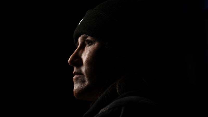 Недокументирана майка на четири и време на списание на най-новата фигура с висок профил на имиграционната репресия на Тръмп 