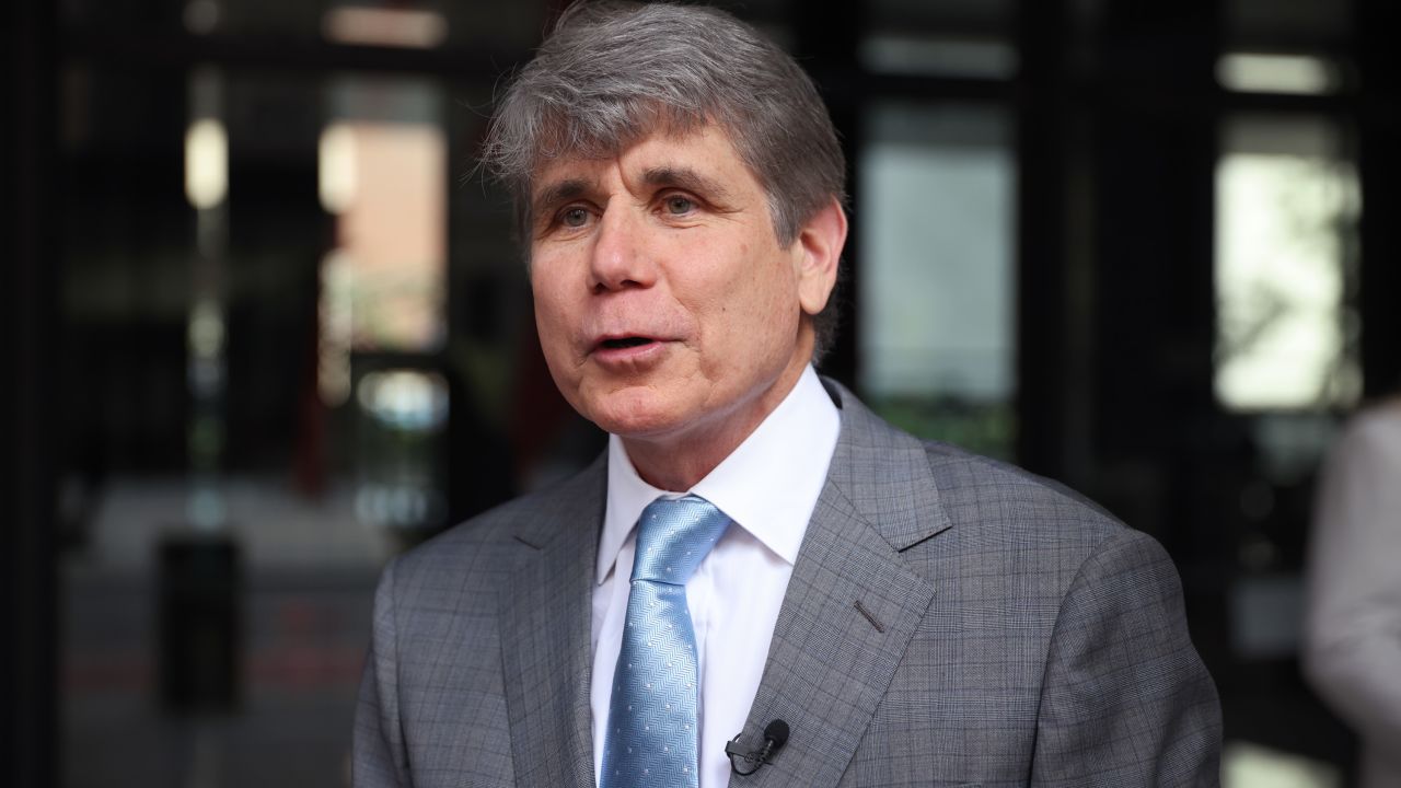 CHICAGO, ILLINOIS - AUGUST 02: Former Illinois governor and convicted felon Rod Blagojevich speaks to the press outside of the Dirksen Federal Courthouse on August 02, 2021 in Chicago, Illinois. Blagojevich was at the courthouse to file a lawsuit, claiming the Illinois General Assembly violated his civil rights by removing him from office and then prohibiting him from holding any future elective office in the state. (Photo by Scott Olson/Getty Images)