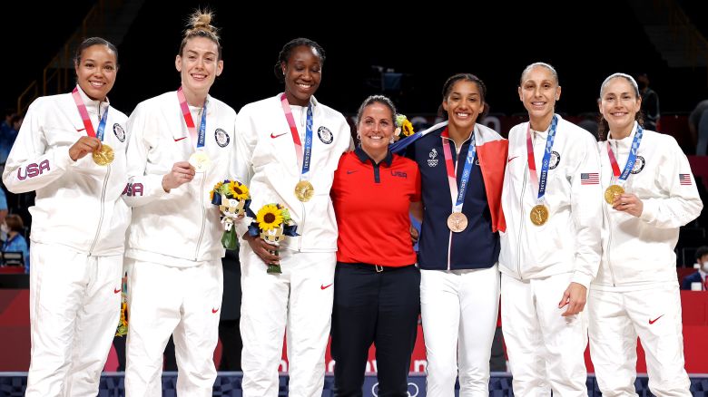SAITAMA, JAPAN - AUGUST 08: (left to right) Former University of Connecticut players Napheesa Collier, Breanna Stewart, Tina Charles, Cheryl Reeve, Gabby Williams, Diana Taurasi and Sue Bird #6 of Team United States pose for photographs during the Women's Basketball medal ceremony on day sixteen of the 2020 Tokyo Olympic games at Saitama Super Arena on August 08, 2021 in Saitama, Japan. (Photo by Gregory Shamus/Getty Images)