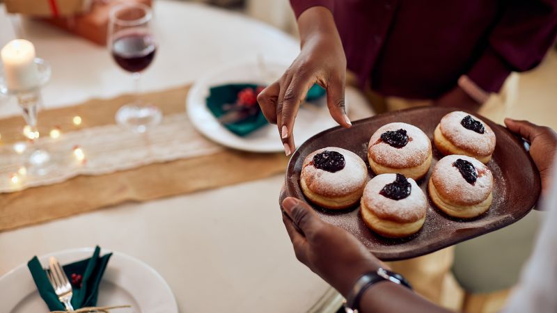 One small thing you can do for healthier food and exercise over holiday travel | CNN