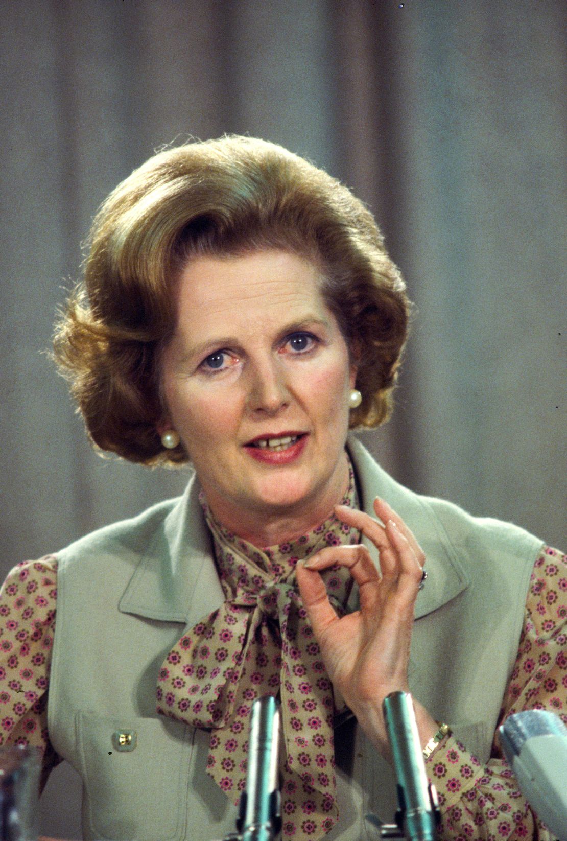 Former British prime minister Margaret Thatcher was a longtime fan of the pussy-bow.