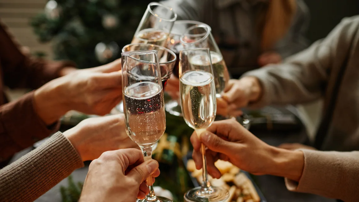 To drink or not to drink? 5 tips for lessening alcohol’s impact if you choose to imbibe
