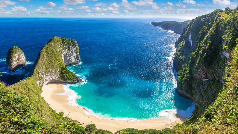 <strong>9. Kelingking Beach, Nusa Penida, Indonesia. </strong>Hiking with spectacular views is part of the draw for this Bali stunner.