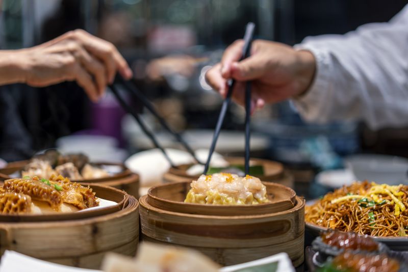 cnn.com - Chris Lau - Dumplings vs. machines: Inside China's latest food fight