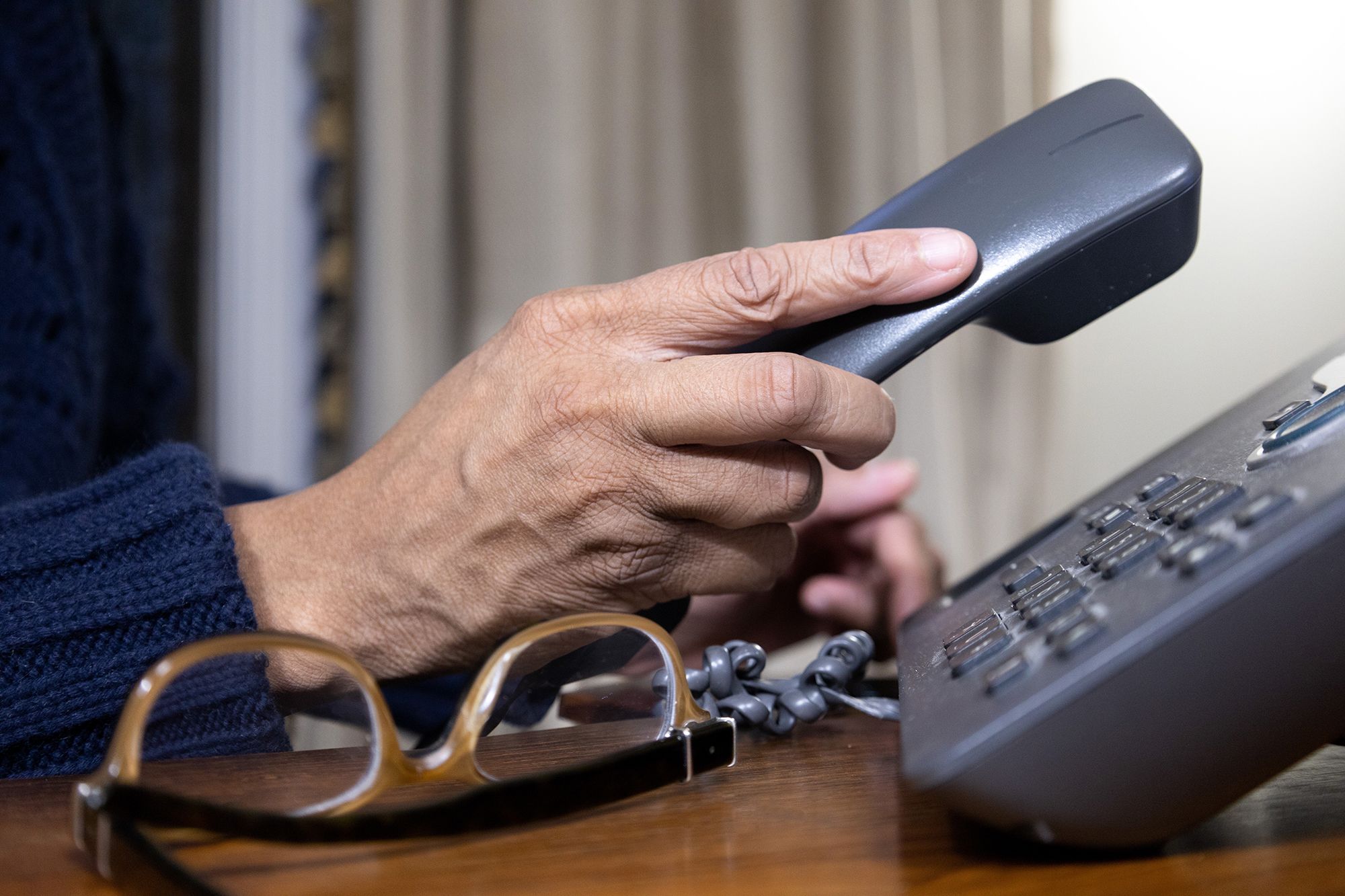 Florida Landline Use Declines Sharply as Wireless and VoIP Grow