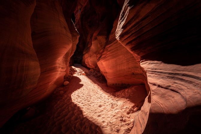 <strong>Sculpted by wind and water: </strong>Undulating sandstone walls make for a visually stunning hike through Buckskin Gulch.