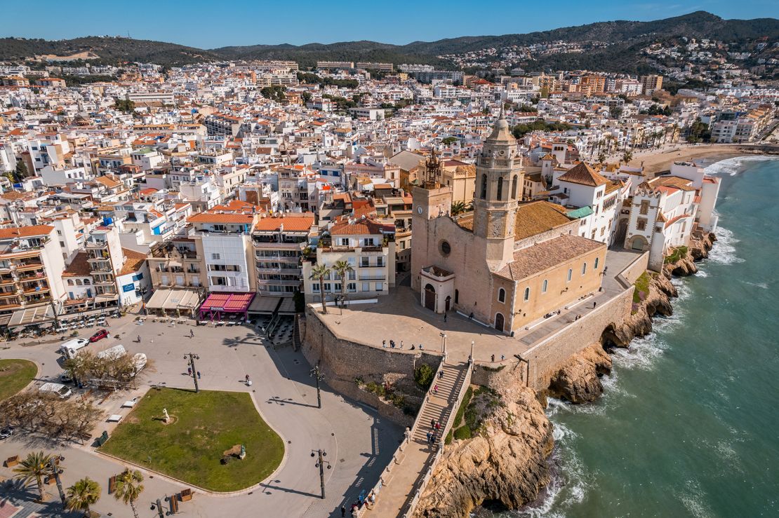 The 17th-century Iglesia de San Bartolomé y Santa Tecla sits right on Sitges' shoreline.