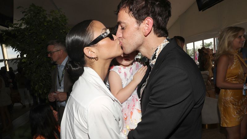 https://media.cnn.com/api/v1/images/stellar/prod/gettyimages-1398754529.jpg?c=16x9&q=w_800,c_fill