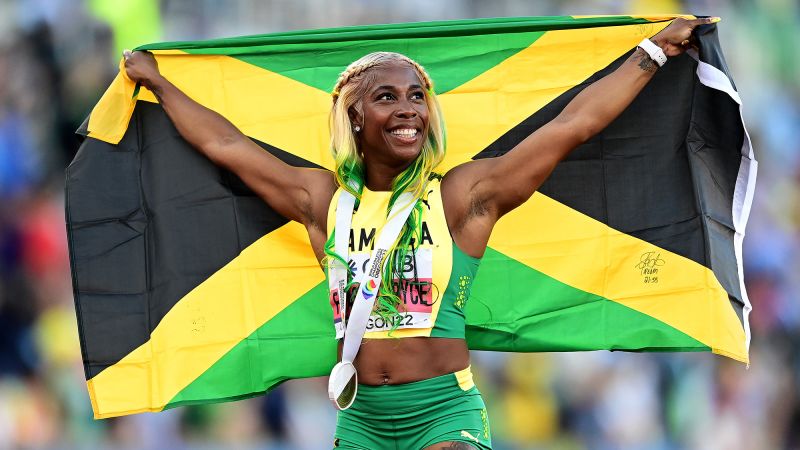Великата спринтьорка от Ямайка Шели-Ан Фрейзър-Прайс ще се оттегли след Олимпийските игри в Париж