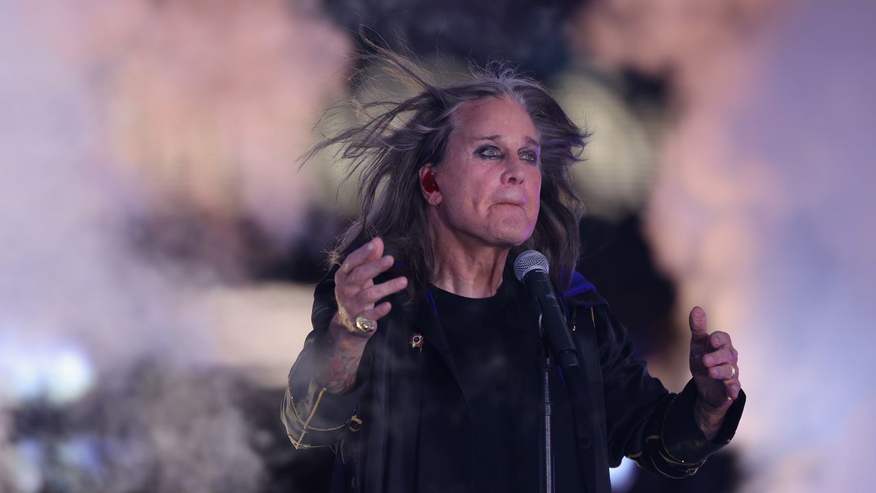 Adiós al padre del Heavy Metal: Muere Ozzy Osbourne a los 76 años | CNN
