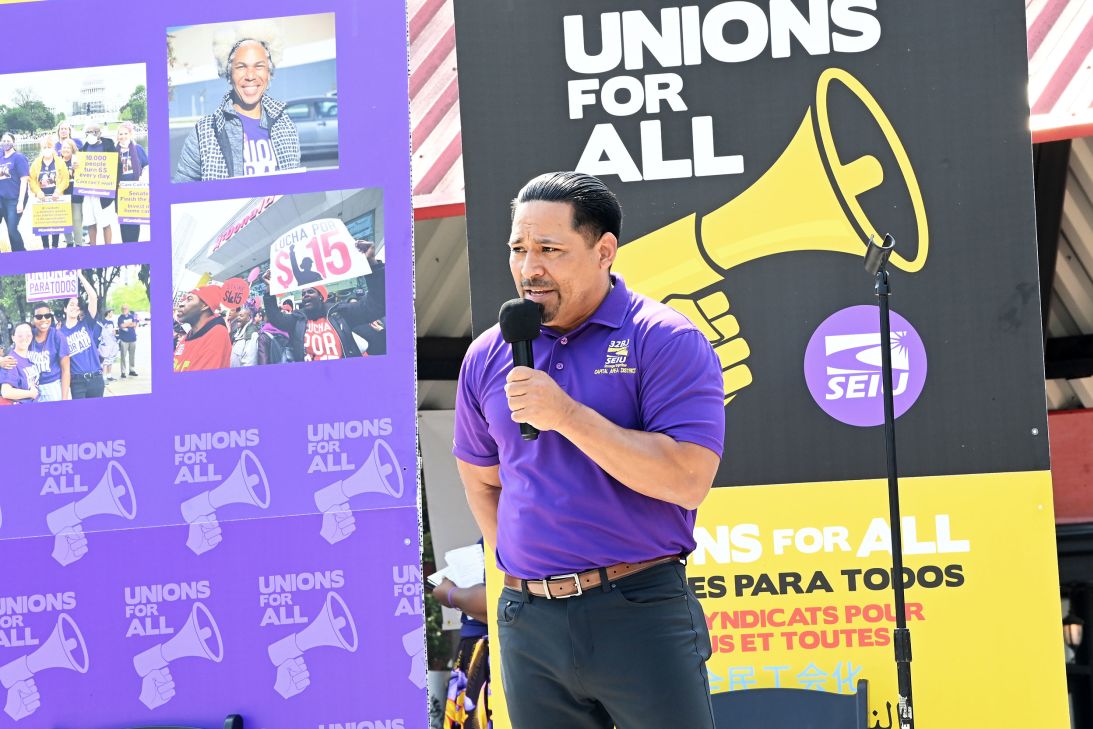 Jaime Contreras, executive vice president of the SEIU's 32BJ Capital Area District, says that at election time workers will remember the officials who turned away from immigrant communities rather than supporting them.