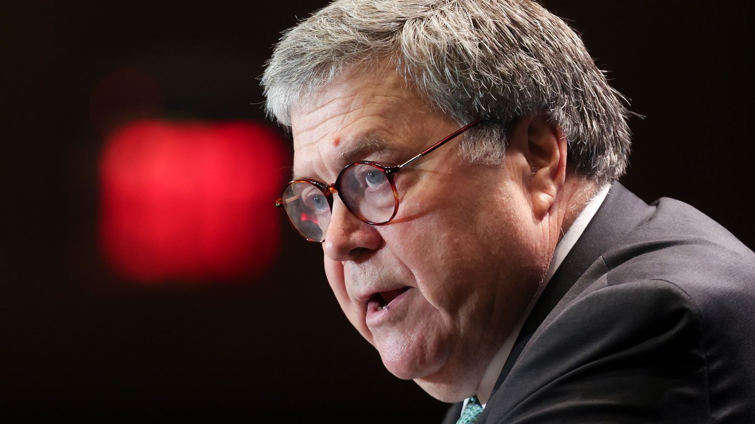 Former U.S. Attorney General William Barr speaks at a meeting of the Federalist Society on September 20, 2022 in Washington, DC.