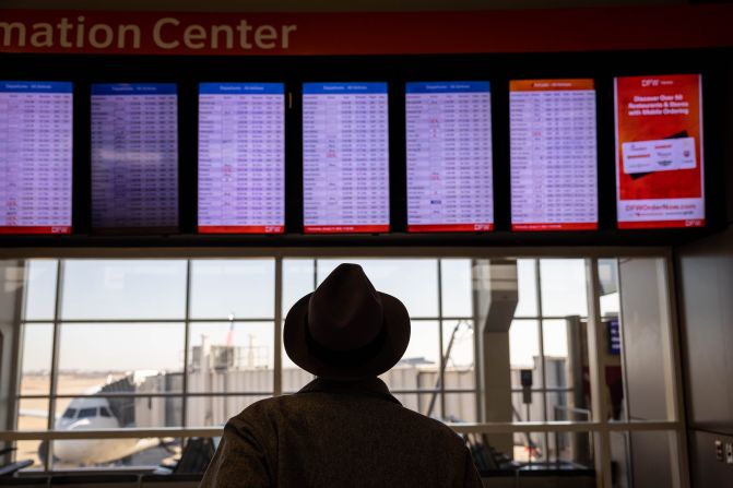 <strong>7. Dallas Fort Worth International Airport: </strong>American Airlines is headquartered at this huge Texas hub.