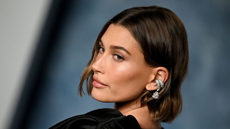 Hailey Bieber’s beauty brand rhode just sold to e.l.f. for $1 billion | CNN Business