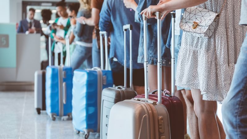 Airline cracks down on ‘gate lice’ who skip the line Airline cracks down on ‘gate lice’ who skip the line