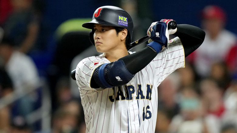 MIAMI, FLORIDA - MARCH 21: Shohei Ohtani #16 of Team Japan at bat in the first inning against Team USA during the World Baseball Classic Championship at loanDepot park on March 21, 2023 in Miami, Florida. (Photo by Eric Espada/Getty Images)