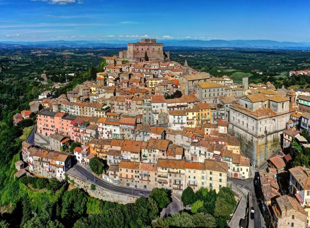 <strong>Fairytale village: </strong>Soriano nel Cimino perches on a bluff in the Tuscia area of Italy.