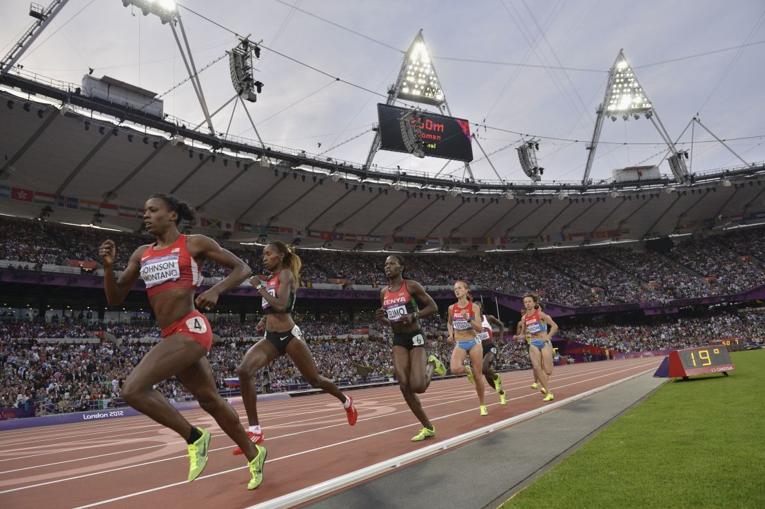 Montaño leading the women's 800-meter final at the 2012 Olympics.