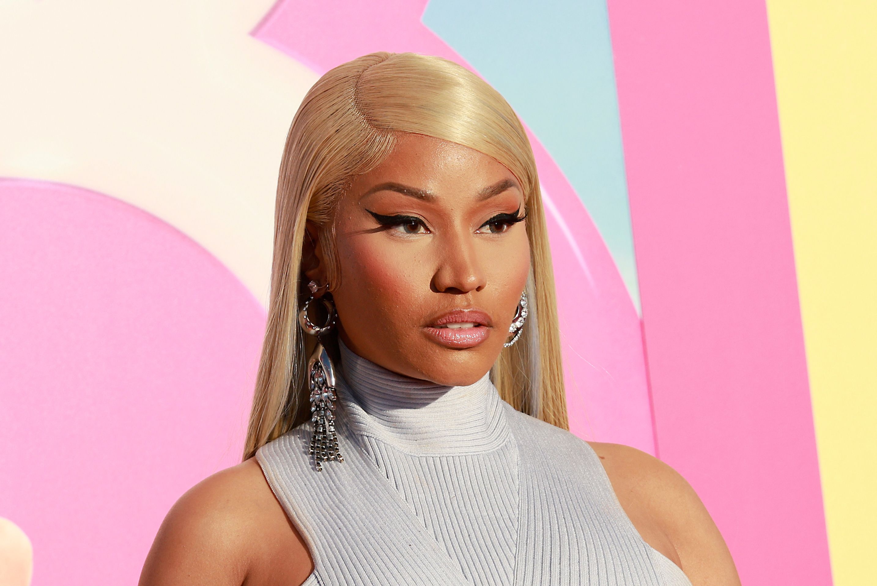 Nicki Minaj apologizes to fans for postponing concert after arrest in the  Netherlands | CNN