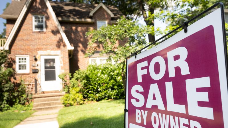 Read more about the article There’s more bad news for potential homebuyers: Prices just hit another record – CNN