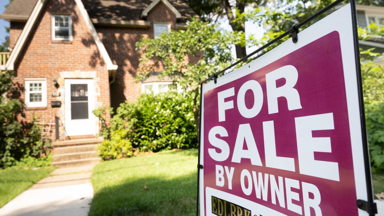 A house is for sale in Arlington, Virginia, July 13, 2023. (Photo by SAUL LOEB / AFP) (Photo by SAUL LOEB/AFP via Getty Images)