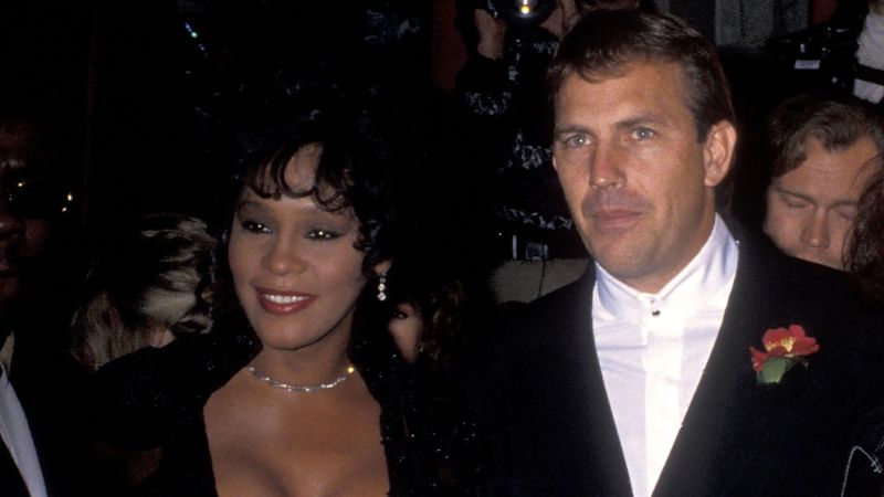 Kevin Costner gab Whitney Houston ein „Versprechen“, sich um sie zu kümmern, und er hielt es