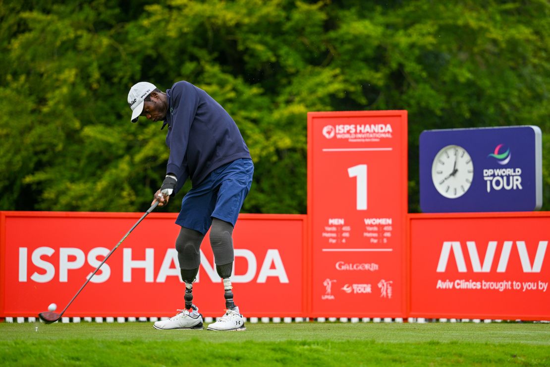 Nlareb tees off during a G4D Tour event. A meeting with the president of a prosthetics company in 2021 resulted in getting his leg prosthetics for free since.