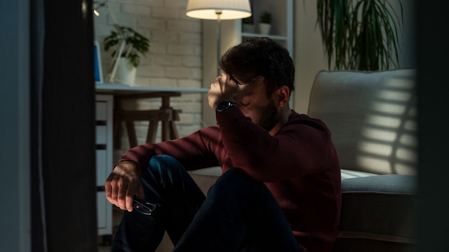 Is suicide risk higher during the holidays? Experts weigh in on study and how to cope