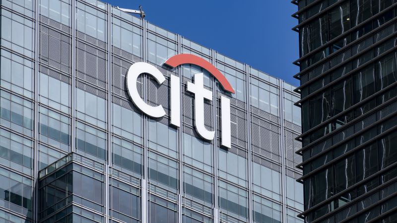 Read more about the article Citigroup mistakenly credited a customer account with $81 trillion – CNN