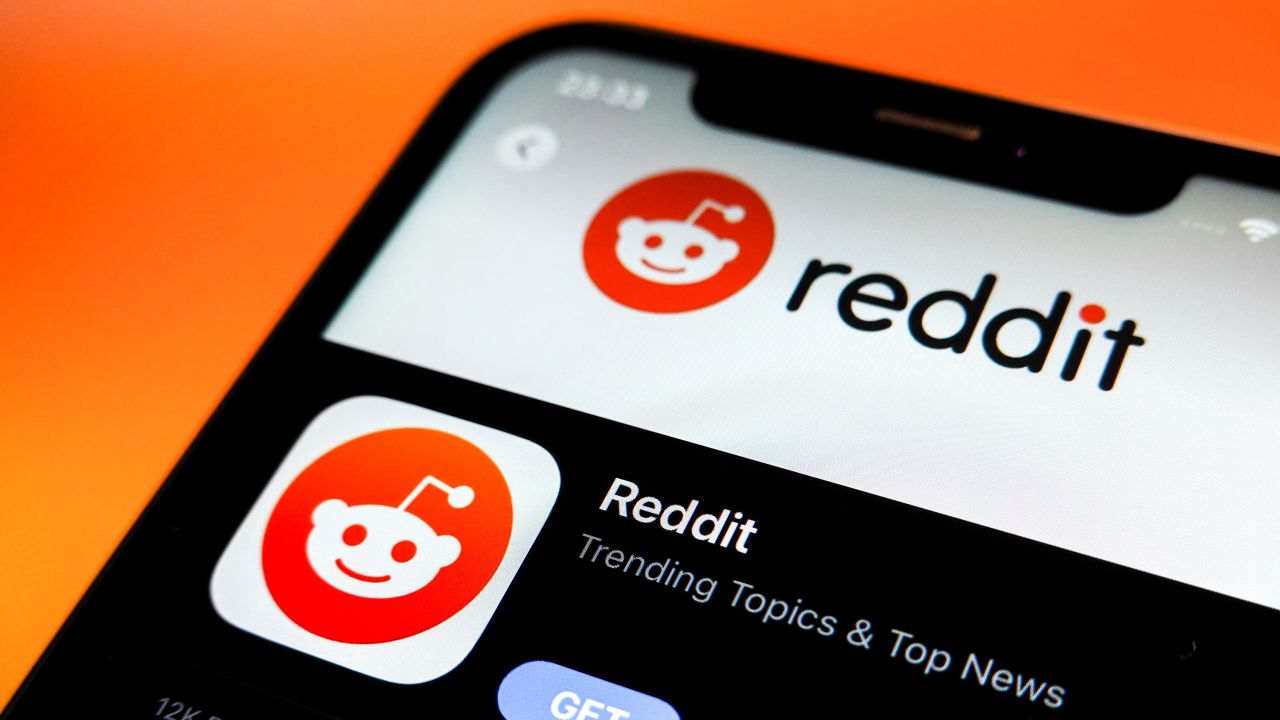 CHINA - 2023/08/31: In this photo illustration, the Reddit logo is displayed in the Apple App Store on an iPhone. (Photo Illustration by Sheldon Cooper/SOPA Images/LightRocket via Getty Images)