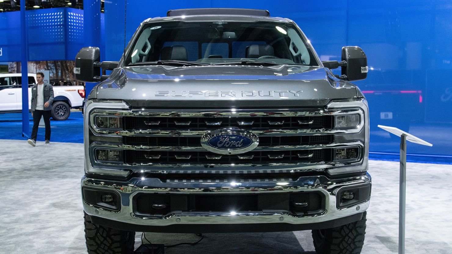 Ford has announced plans to build 100,000 Super Duty trucks a year at a Canadian plant after putting plans to build an all-electric SUV there on hold.