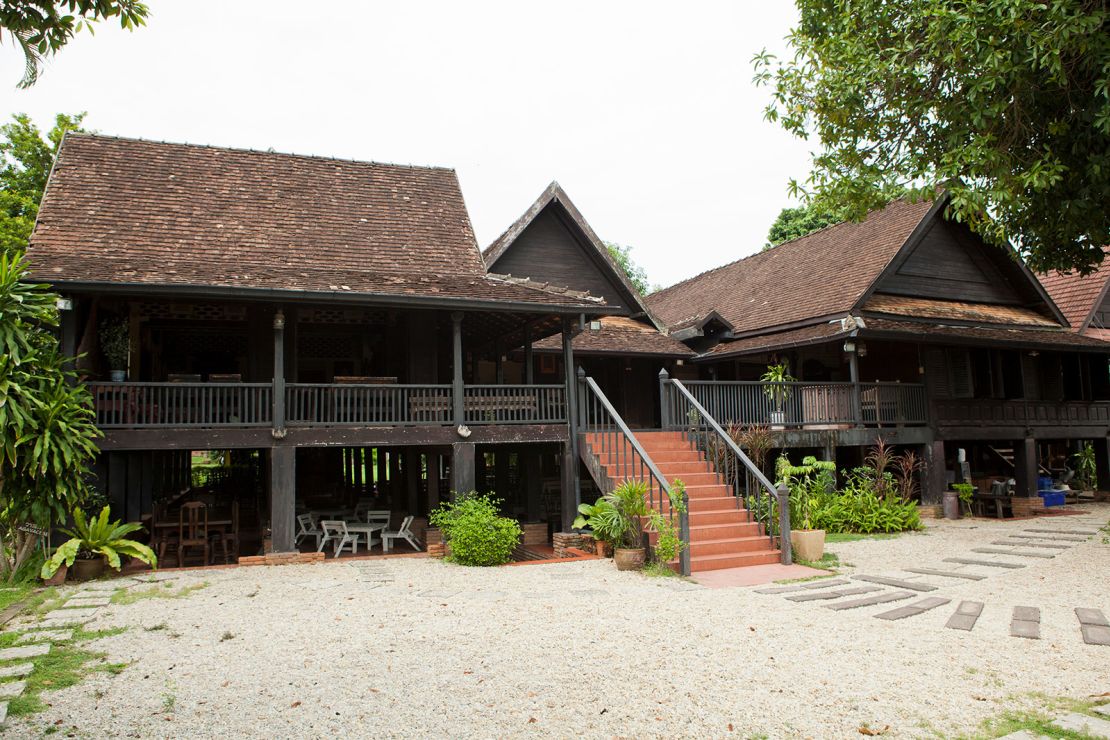 Baan Sao Nak is an old teak house believed to have been constructed in 1895.