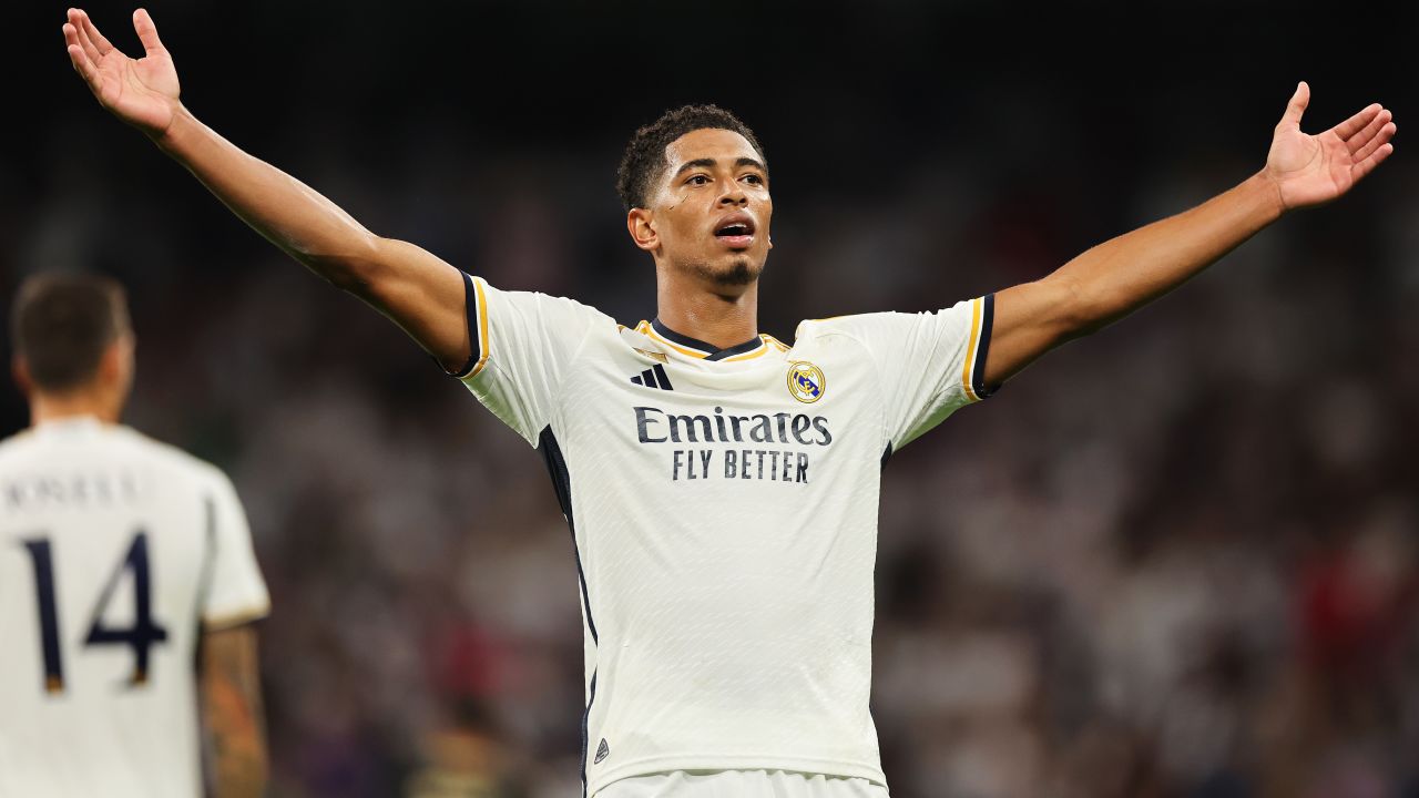 MADRID, SPAIN - SEPTEMBER 20: Jude Bellingham of Real Madrid celebrates after scoring their sides first goal during the UEFA Champions League match between Real Madrid CF and 1. FC Union Berlin at Santiago Bernabéu Stadium on September 20, 2023 in Madrid, Spain. (Photo by Florencia Tan Jun/Getty Images)