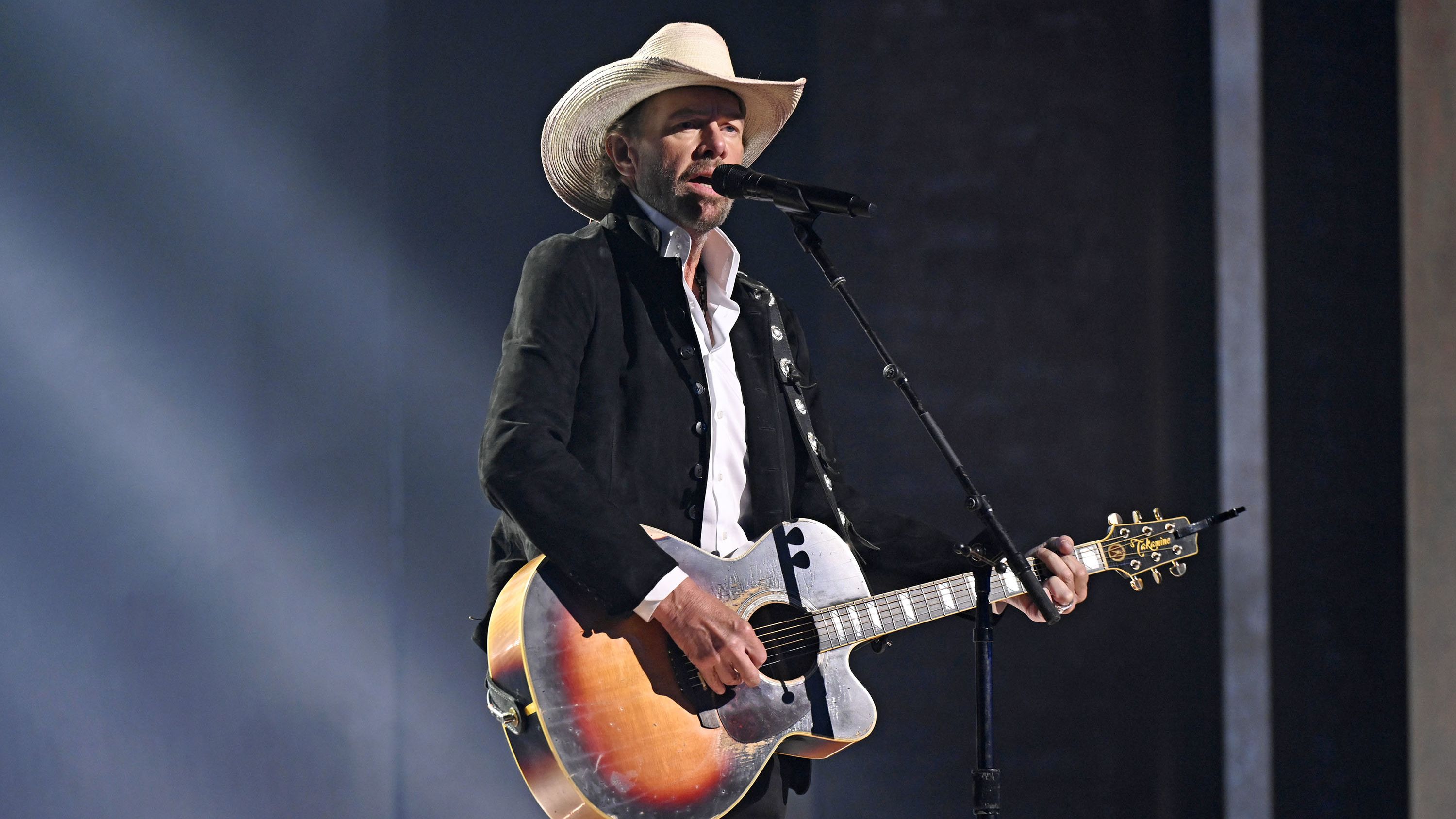 Toby Keith performs on stage during the 2023 People's Choice Country Awards held at the Grand Ole Opry House on September 28, 2023 in Nashville, Tennessee.