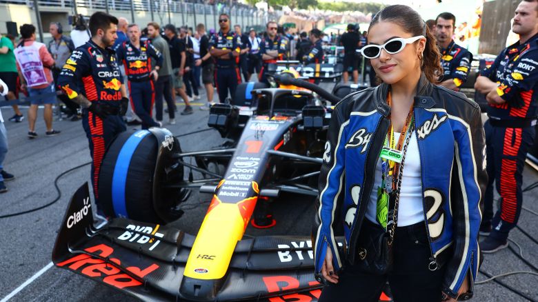 SAO PAULO, BRAZIL - NOVEMBER 04: Maisa Silva poses for a photo with the car of Max Verstappen of the Netherlands and Oracle Red Bull Racing on the grid prior to the Sprint ahead of the F1 Grand Prix of Brazil at Autodromo Jose Carlos Pace on November 04, 2023 in Sao Paulo, Brazil. (Photo by Mark Thompson/Getty Images)