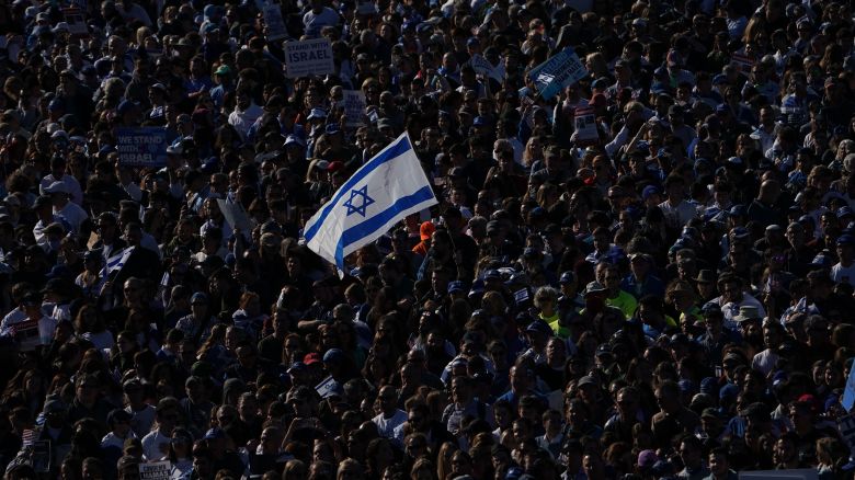 TOPSHOT - Demonstrators in support of Israel gather to denounce antisemitism and call for the release of Israeli hostages, on the National Mall in Washington, DC, on November 14, 2023. Thousands of civilians, both Palestinians and Israelis, have died since October 7, 2023, after Palestinian Hamas militants based in the Gaza Strip entered southern Israel in an unprecedented attack triggering a war declared by Israel on Hamas with retaliatory bombings on Gaza. (Photo by Stefani Reynolds / AFP) (Photo by STEFANI REYNOLDS/AFP via Getty Images)