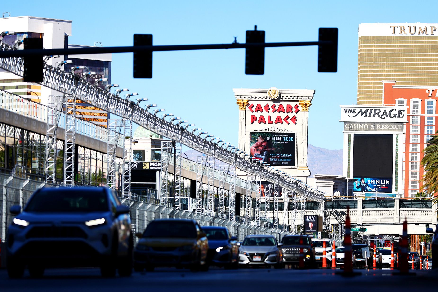 The Original Las Vegas F1 Race Was a Complete Mess