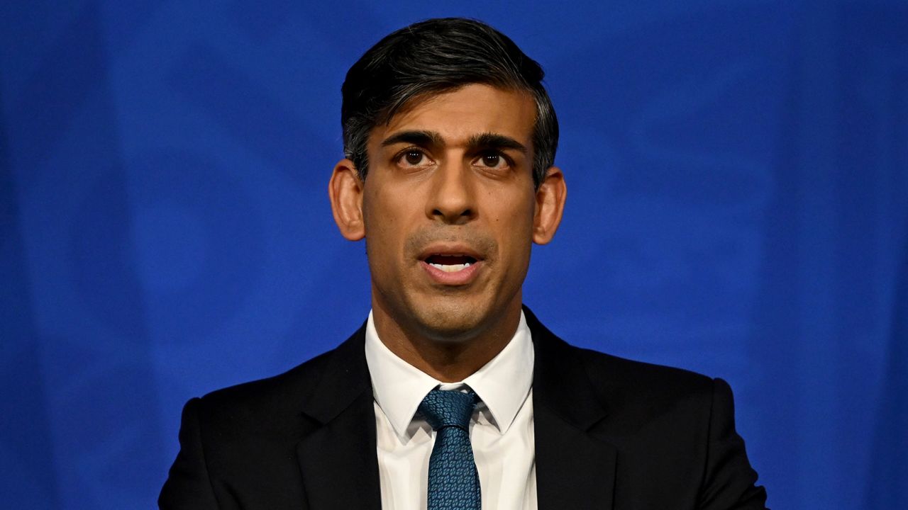 LONDON, ENGLAND - NOVEMBER 15:  Britain's Prime Minister Rishi Sunak holds a press conference, following the Supreme Court’s Rwanda policy judgement, at Downing Street on November 15, 2023 in London, England. The UK’s highest court has upheld the Court of Appeal's previous ruling that the UK Government’s plan to send some asylum-seekers to Rwanda, aimed at deterring migrants crossing the Channel from Europe in small boats, to be unlawful.  (Photo by Leon Neal/Getty Images)
