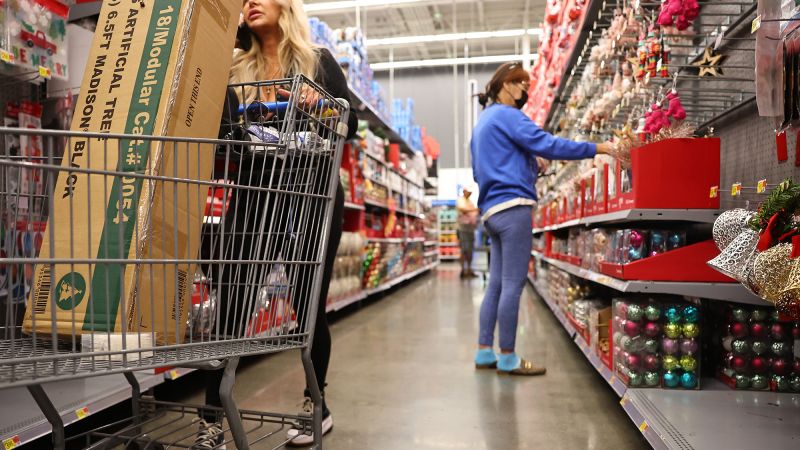 Read more about the article Walmart CEO says food deflation may come soon – CNN