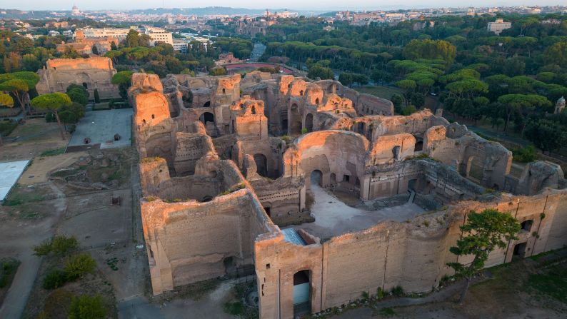 <strong>Cleaning up: </strong>Caracalla's furnace-stoked underfloor heating and multiple baths helped steam-clean up to 8,000 Romans a day.