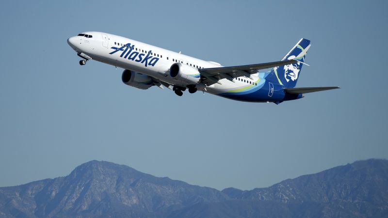Alaska Airlines постига предварителна трудова сделка със стюардесите