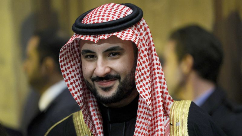 Министърът на отбраната на Саудитска степен принц Халид бин Салман