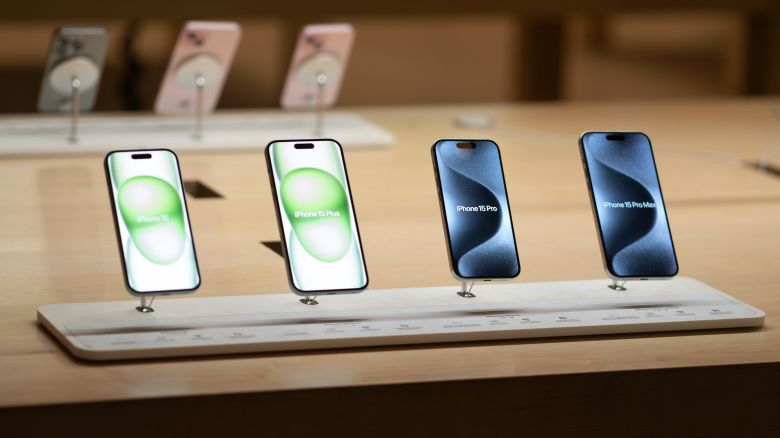 Apple iPhone 15 smartphones at the company's Grand Central store in New York, US, on Wednesday, Dec. 20, 2023.