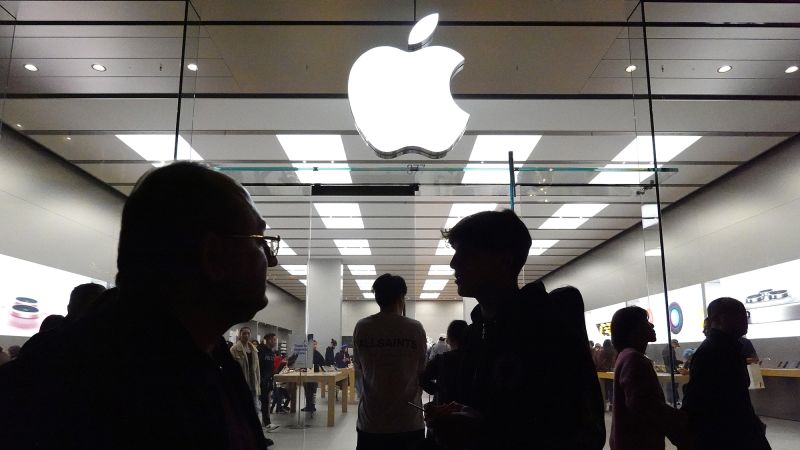 Apple Unveils iPhone 17 Lineup with Redesigned Model, iOS 26 Update