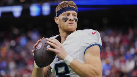 Will Levis warms up before the Tennessee Titans' game against the Houston Texans on December 31, 2023.