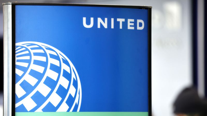 Een vliegtuig van United Airlines maakt een noodlanding in Los Angeles vanwege een hydraulisch probleem