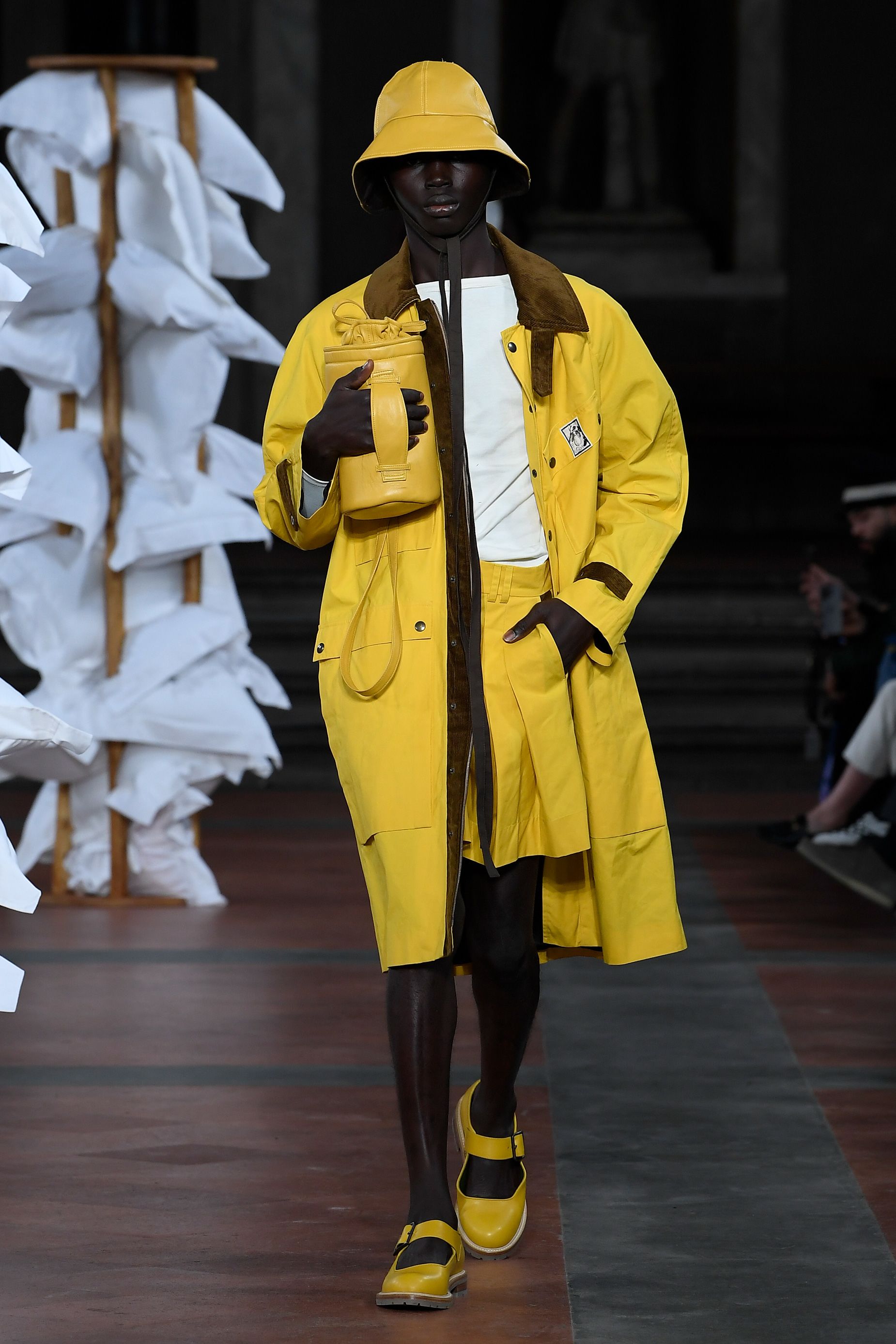 This yellow coat and matching hat channeled fisherman chic at SS Daley.