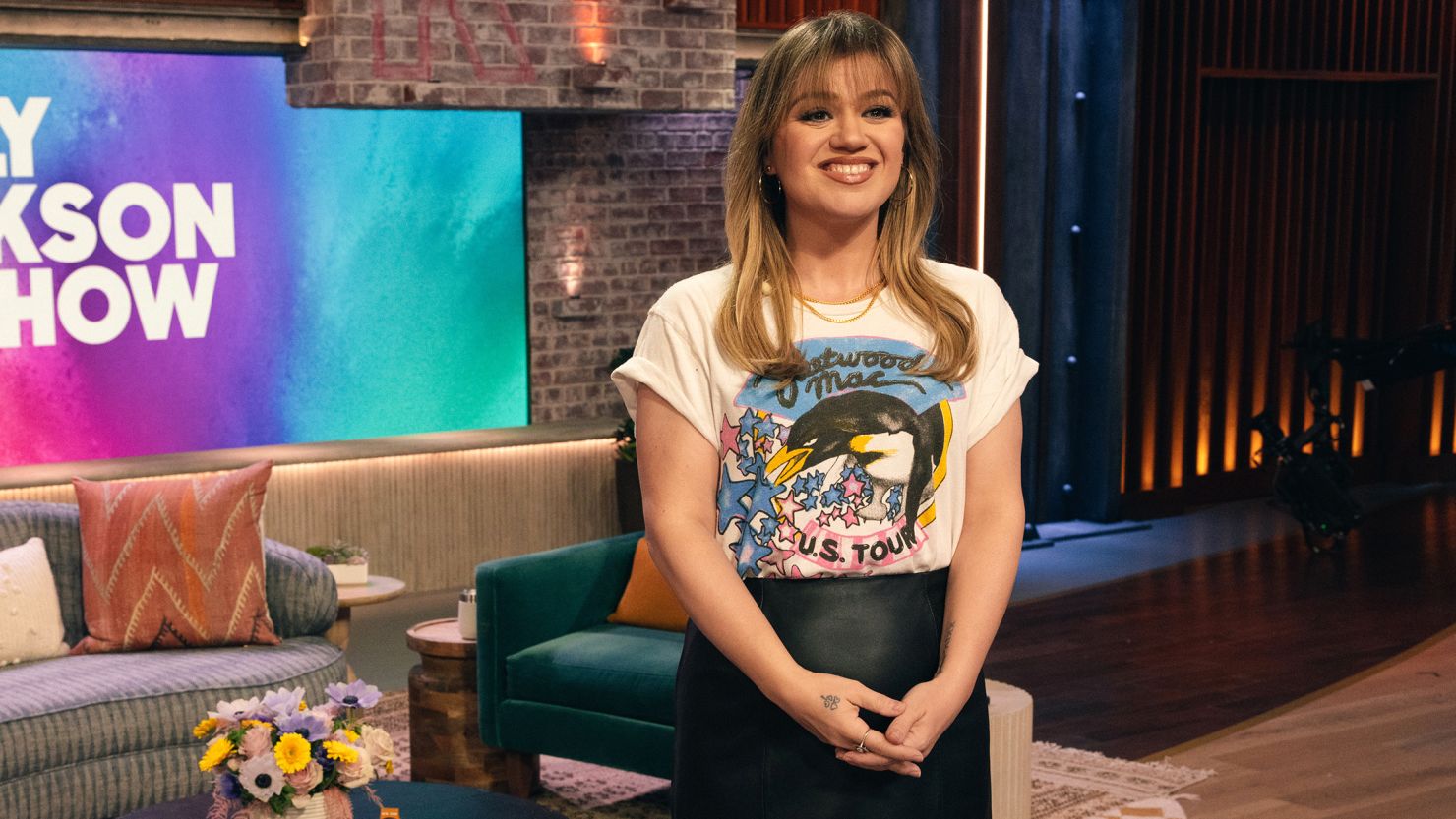 Kelly Clarkson appears on "The Kelly Clarkson Show" on December 20, 2023.