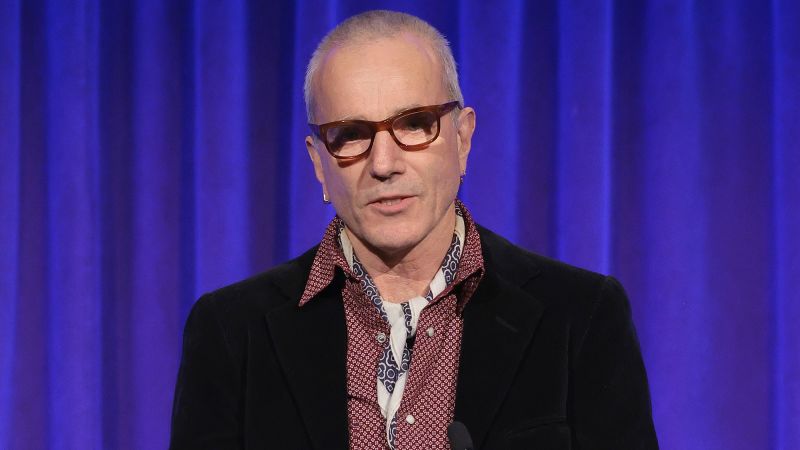 Daniel Day-Lewis says he ‘never intended to retire’ from acting
